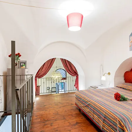 Charming Sicilian Loft アパート